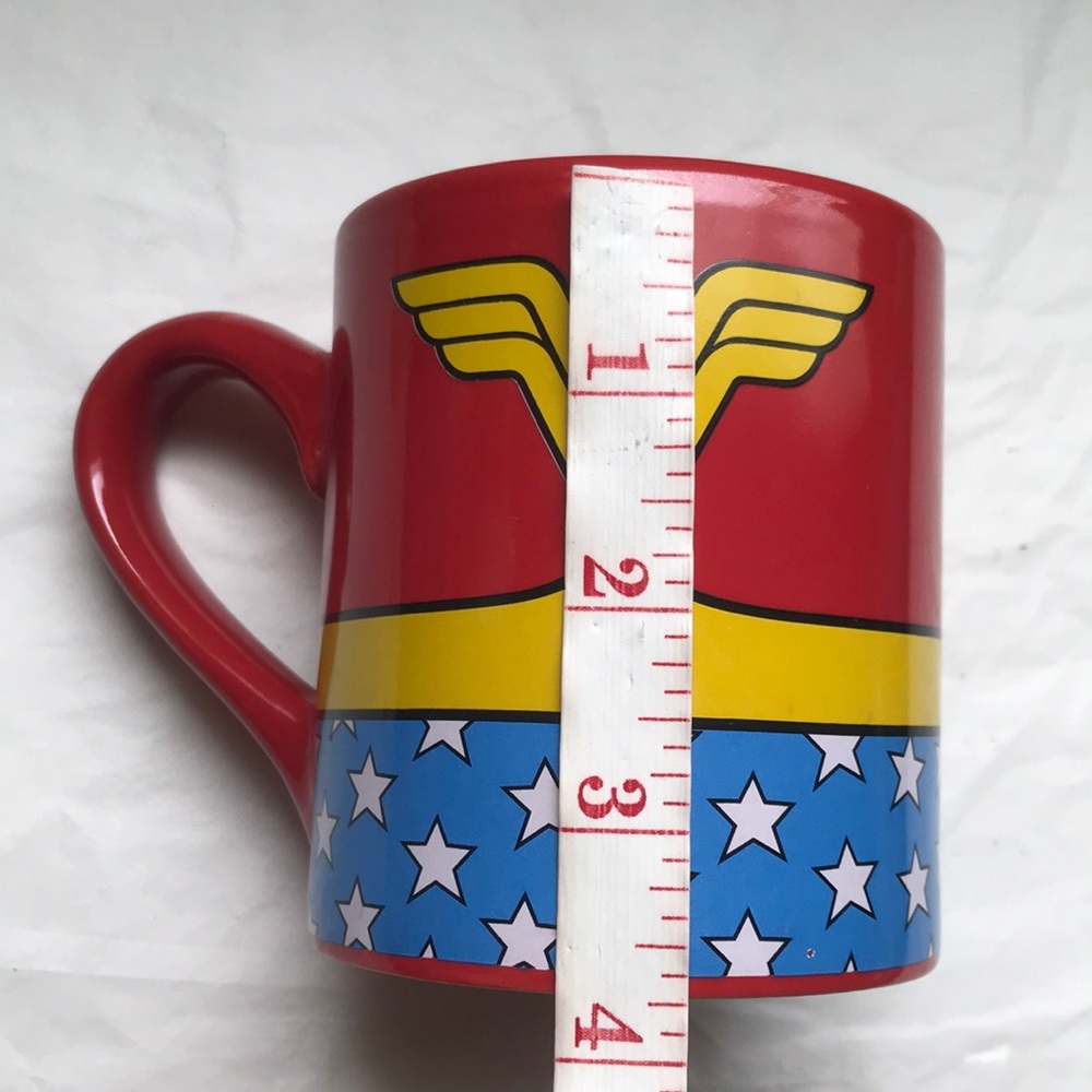 Wonder Woman ceramic coffee/tea mug - Picture 6 of 7